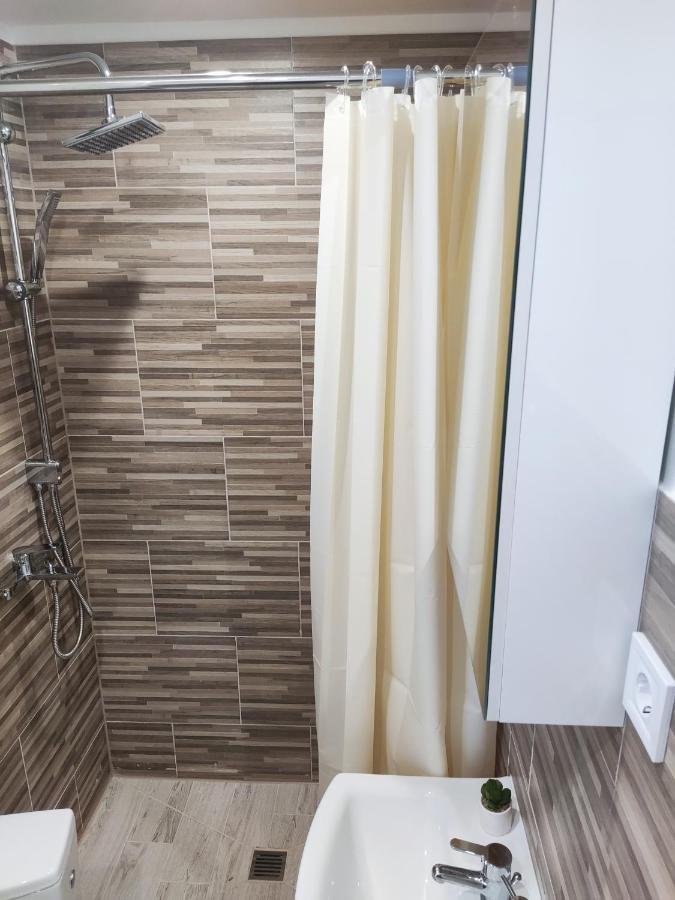 Portstreet Apartamenti Liepaja Luaran gambar