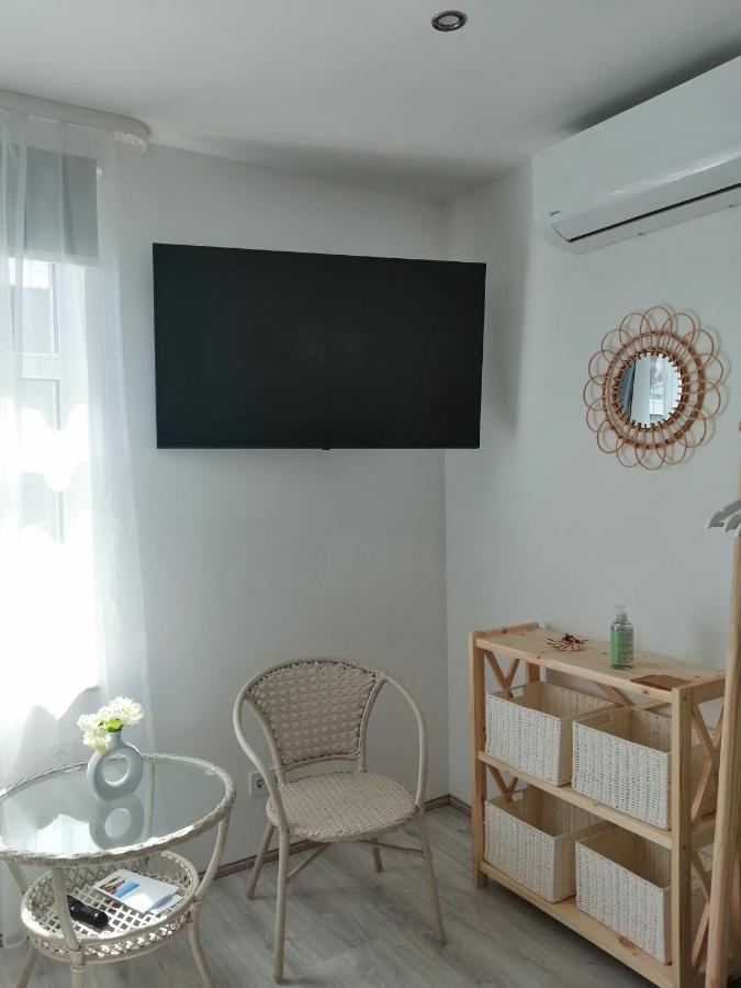 Portstreet Apartamenti Liepaja Luaran gambar